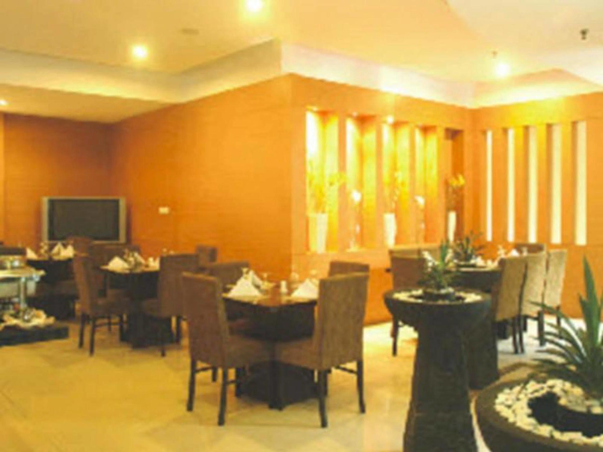 Perdana Wisata 3* Bandung