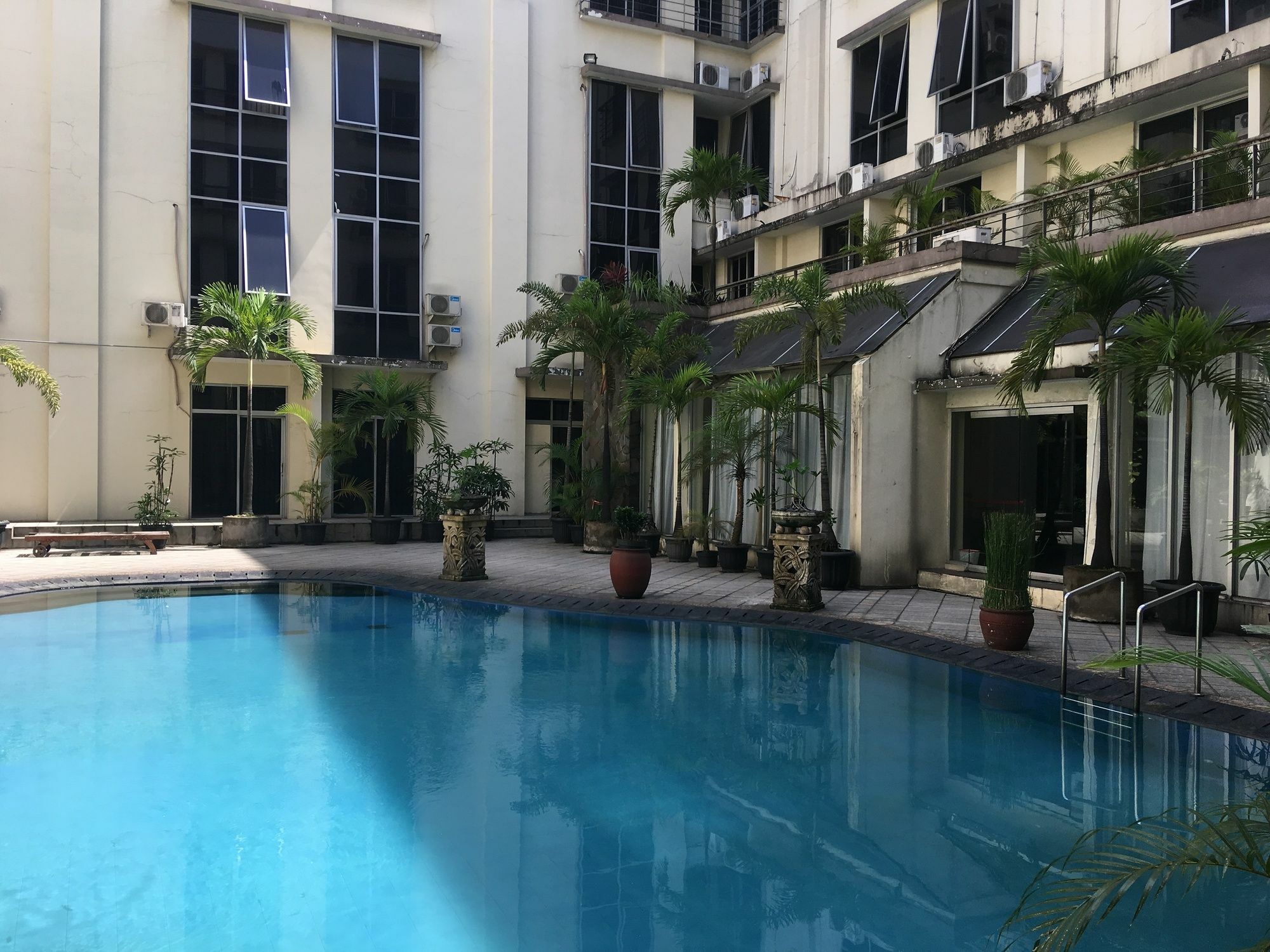 Perdana Wisata Bandung